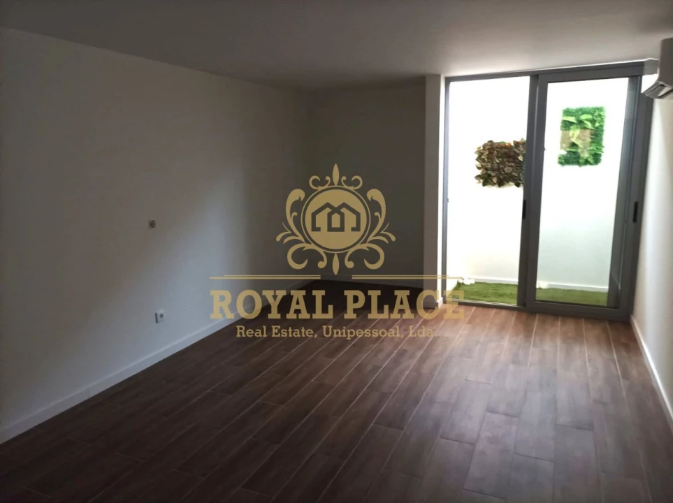 Apartamento T2 para Venda em Argoncilhe Foto 15