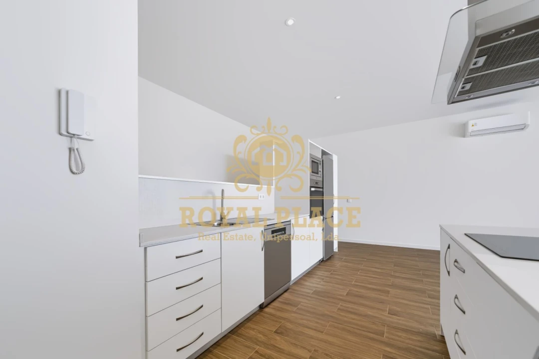 Apartamento T2 para Venda em Argoncilhe Foto 6