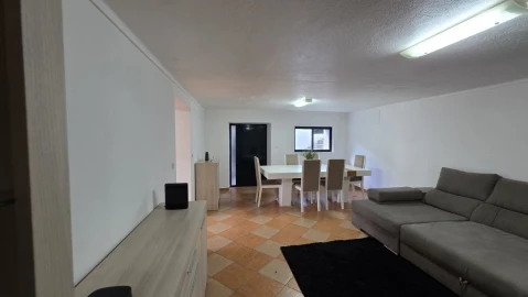 Moradia T2 para Venda em Chãos