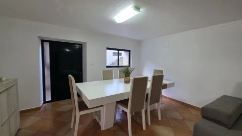Moradia T2 para Venda em Chãos