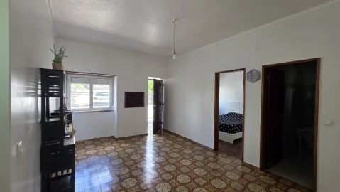 Moradia T2 para Venda em Chãos