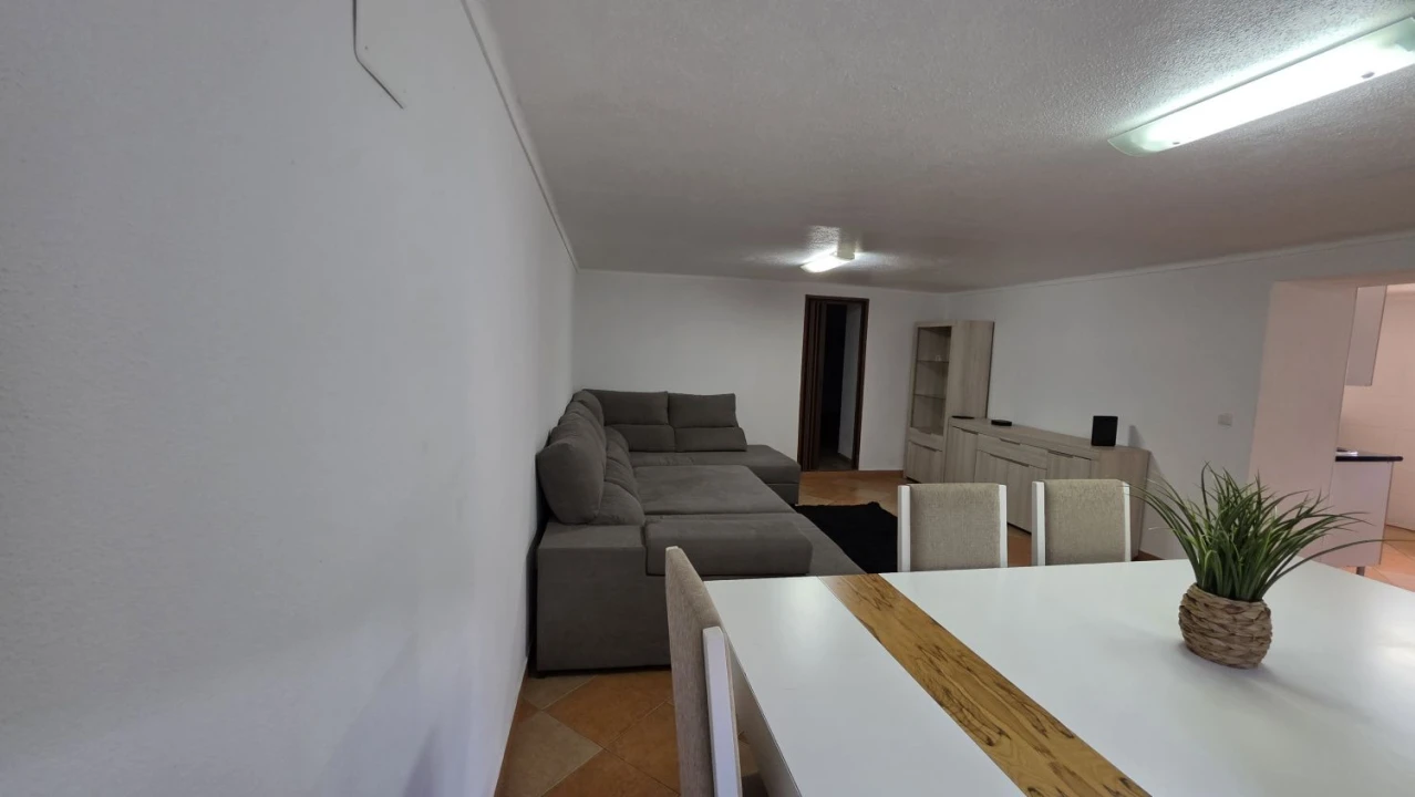 Moradia T2 para Venda em Chãos Foto 24