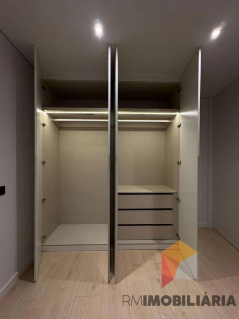 Apartamento T3 para Venda em Gondomar (São Cosme), Valbom e Jovim