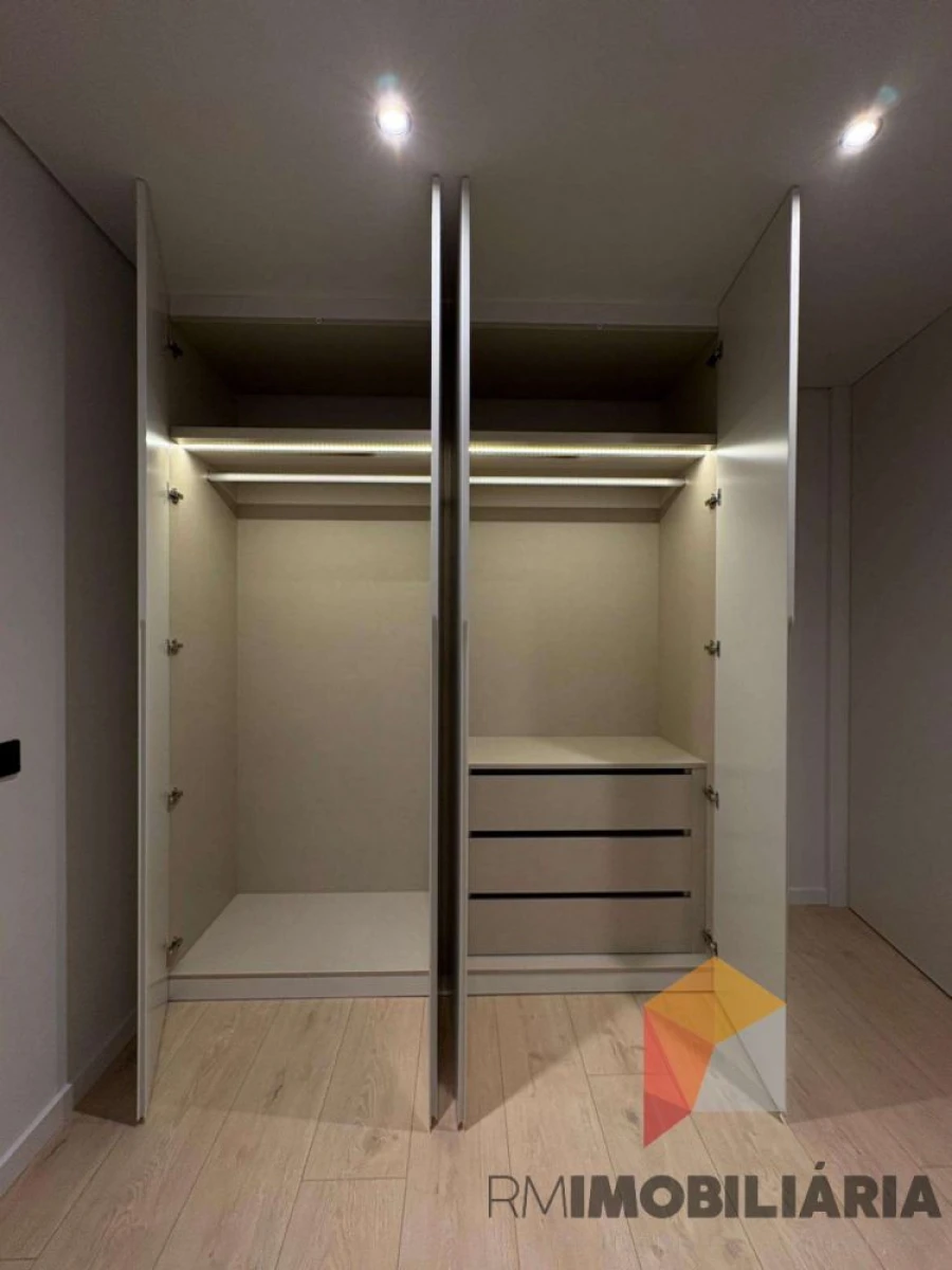 Apartamento T4 para Venda em Gondomar (São Cosme), Valbom e Jovim Foto 13