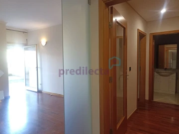 Apartamento T1 para Venda em Paranhos