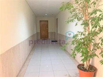 Apartamento T1 para Venda em Paranhos