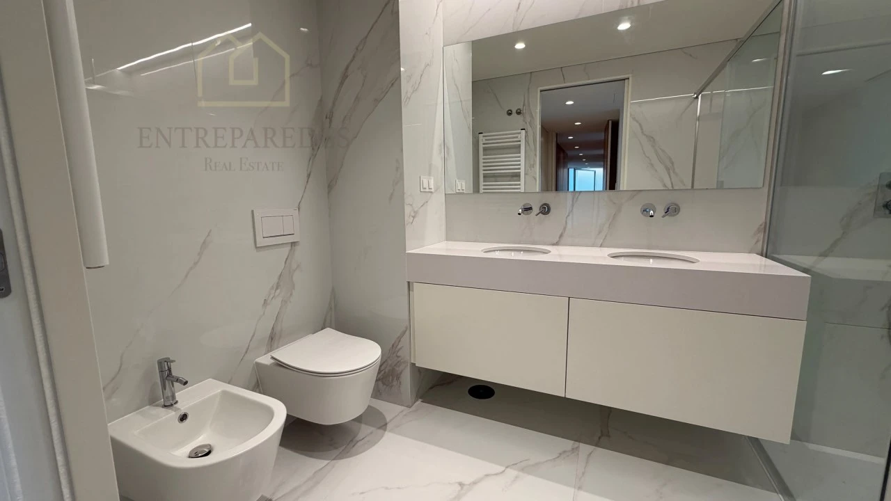 Apartamento T4 para Venda em Canidelo Foto 10