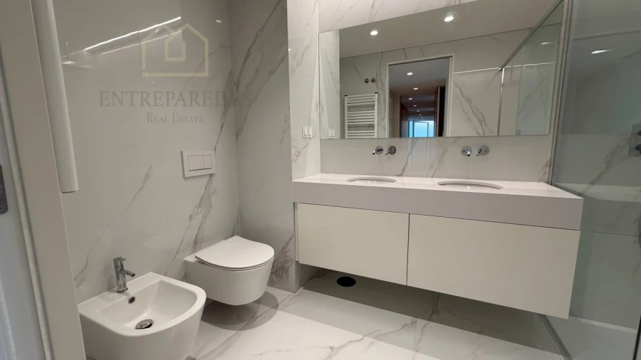 Apartamento T4 para Venda em Canidelo Foto 10
