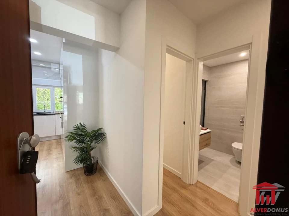 Apartamento T2 para Venda em Benfica Foto 11