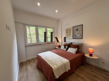 Apartamento T2 para Venda em Benfica