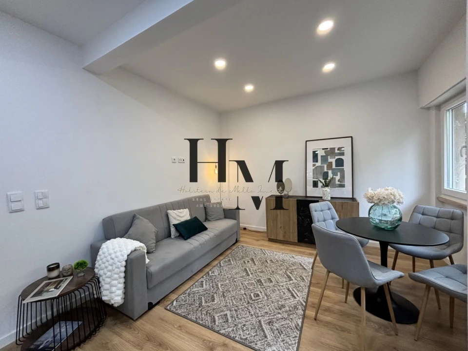 Apartamento T2 para Venda em Benfica Foto 4