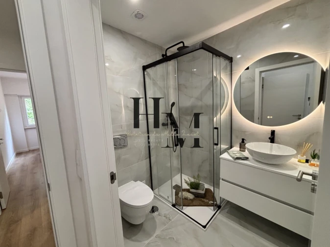 Apartamento T2 para Venda em Benfica Foto 9
