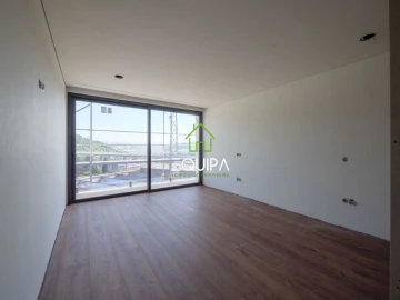 Moradia T3 para Venda em Nespereira