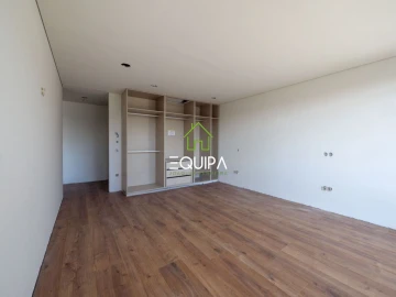 Moradia T3 para Venda em Nespereira