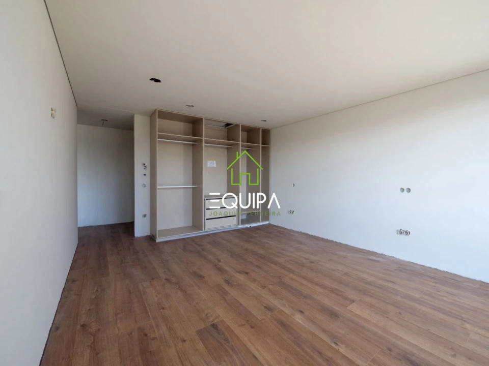 Moradia T3 para Venda em Nespereira Foto 20