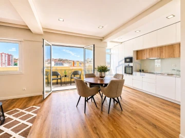 Apartamento T3 para Venda em Benfica
