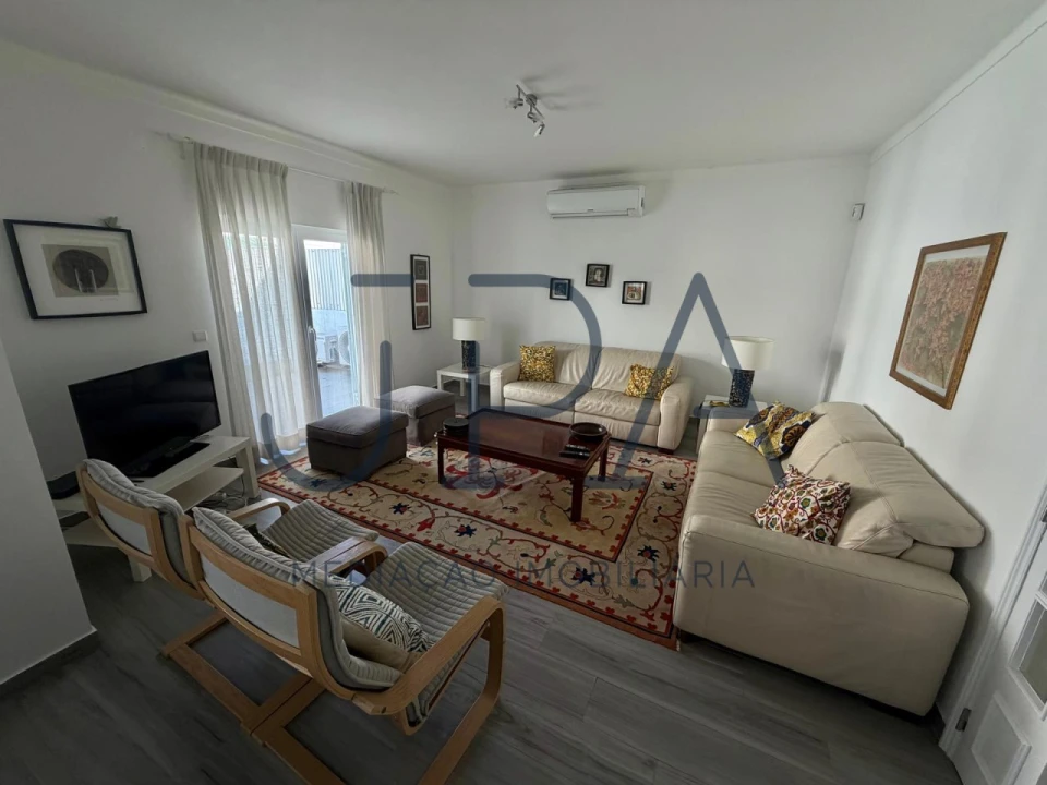 Moradia T4 para Venda em Monte Gordo Foto 1