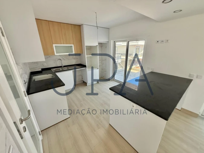 Moradia T4 para Venda em Vila Nova de Cacela Foto 4