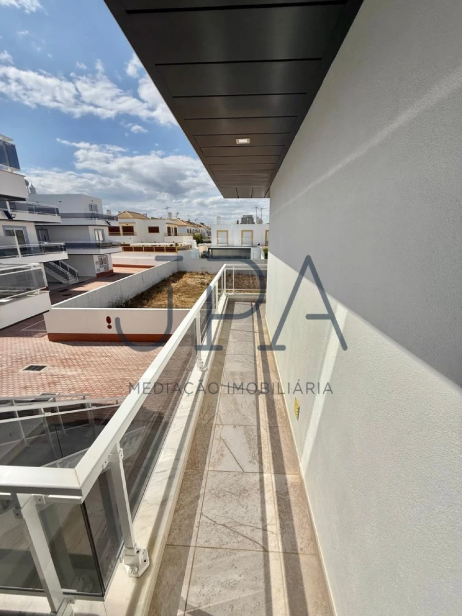 Moradia T4 para Venda em Vila Nova de Cacela Foto 8