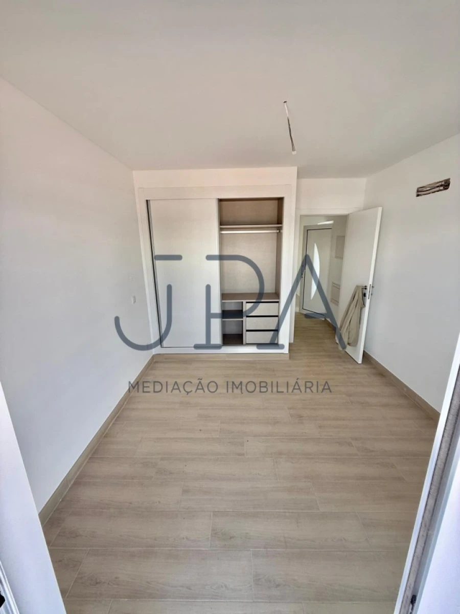 Moradia T4 para Venda em Vila Nova de Cacela Foto 7