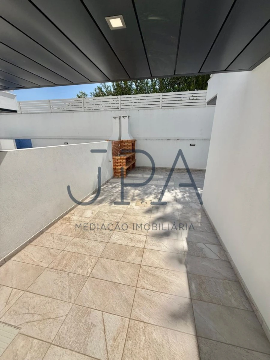 Moradia T1 para Venda em Vila Nova de Cacela Foto 10