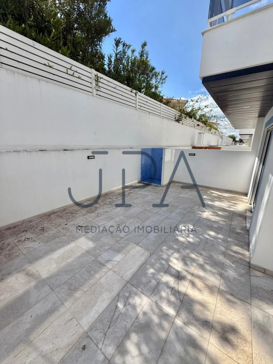 Moradia T1 para Venda em Vila Nova de Cacela Foto 11