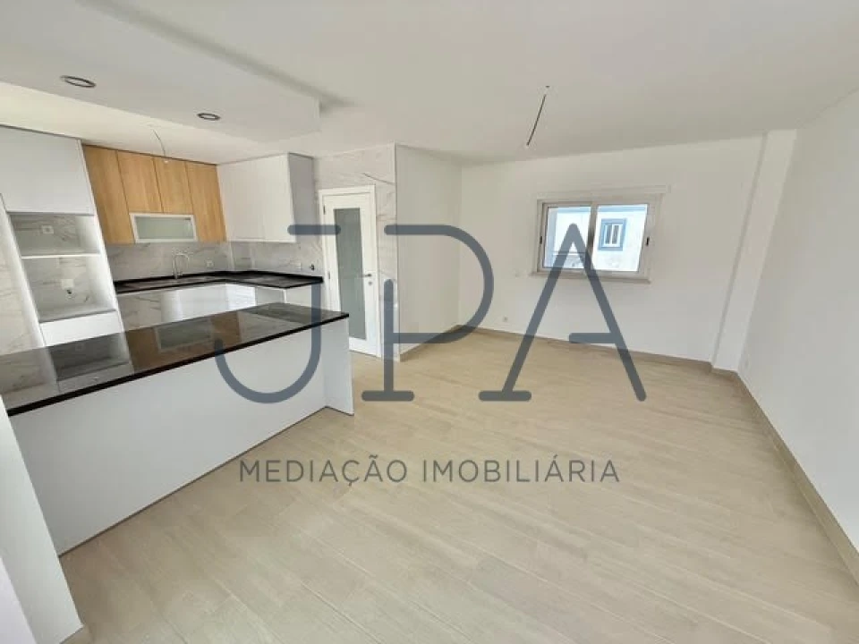 Moradia T4 para Venda em Vila Nova de Cacela Foto 12