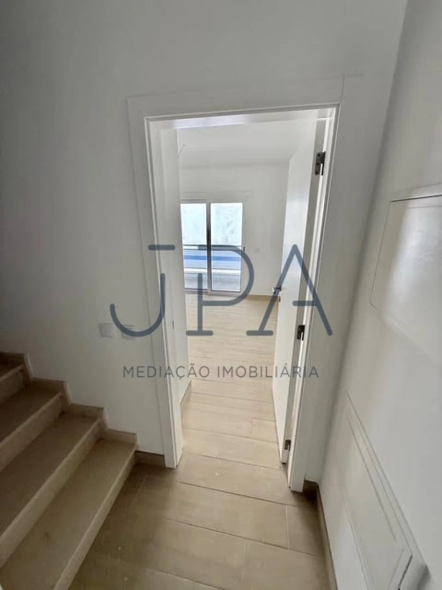 Moradia T4 para Venda em Vila Nova de Cacela Foto 14