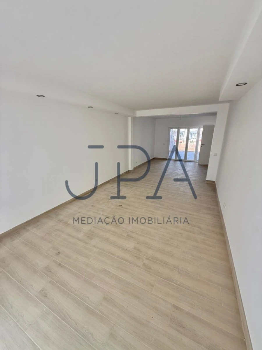 Moradia T1 para Venda em Vila Nova de Cacela Foto 3