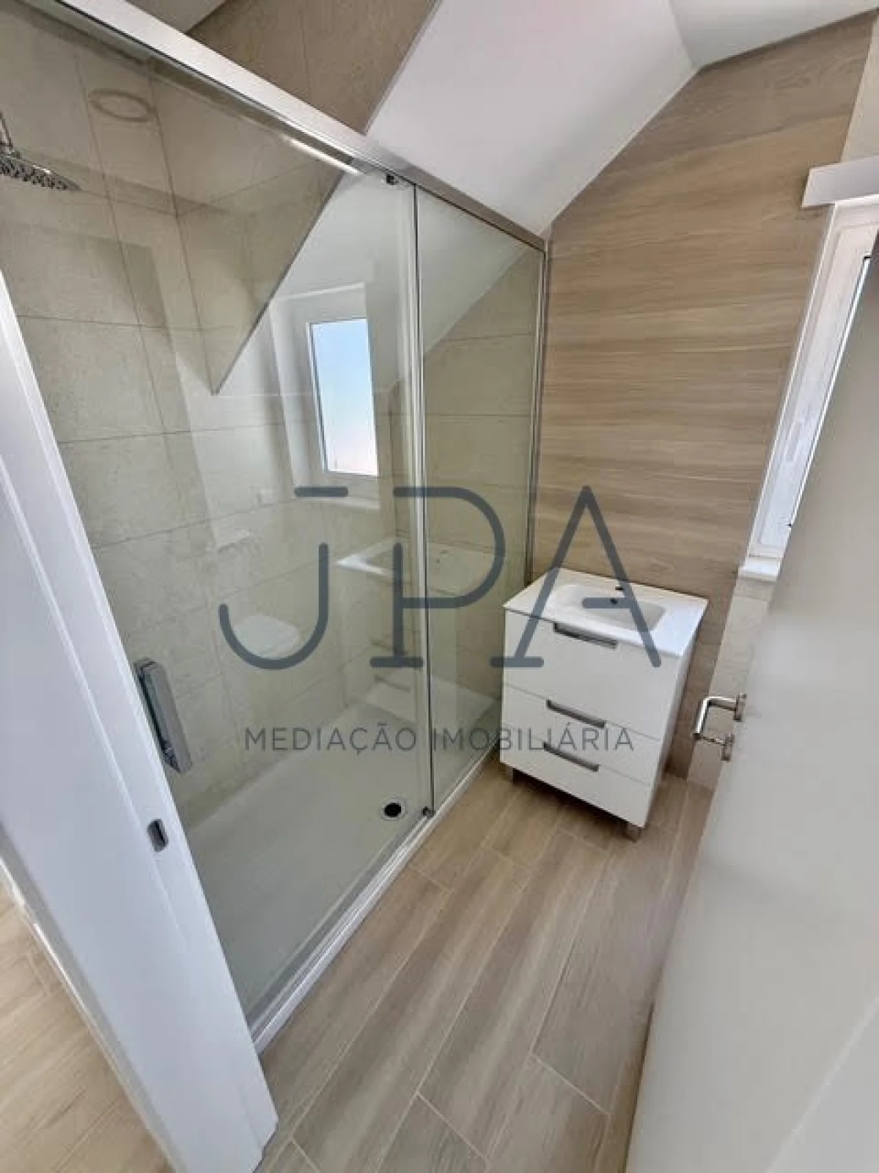 Moradia T4 para Venda em Vila Nova de Cacela Foto 6