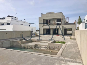 Moradia T4 para Venda em Castro Marim
