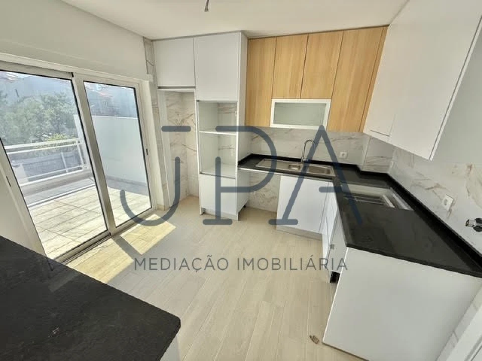 Moradia T4 para Venda em Vila Nova de Cacela Foto 3