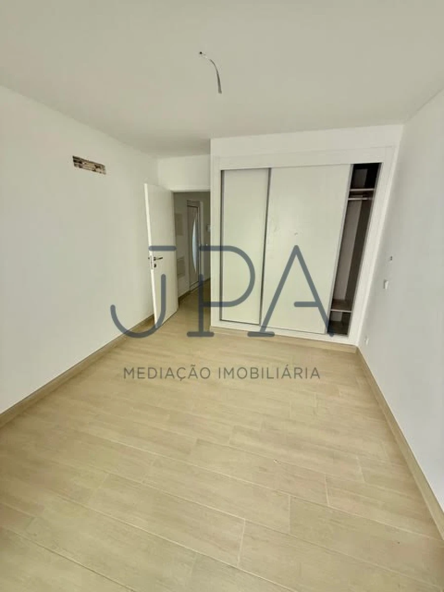 Moradia T4 para Venda em Vila Nova de Cacela Foto 15