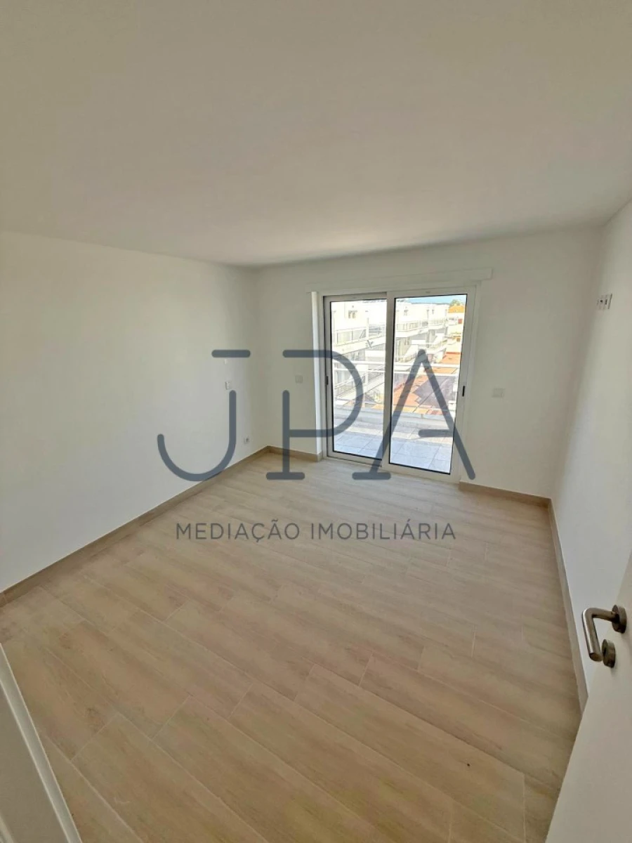 Moradia T4 para Venda em Vila Nova de Cacela Foto 23