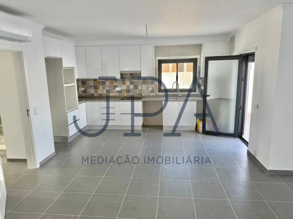 Moradia T3 para Venda em Vila Nova de Cacela Foto 2