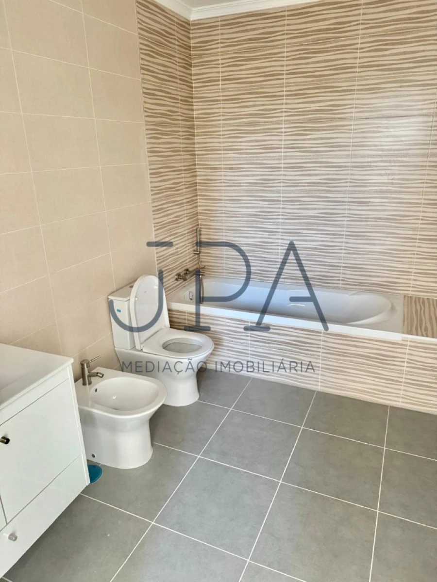 Moradia T3 para Venda em Vila Nova de Cacela Foto 30
