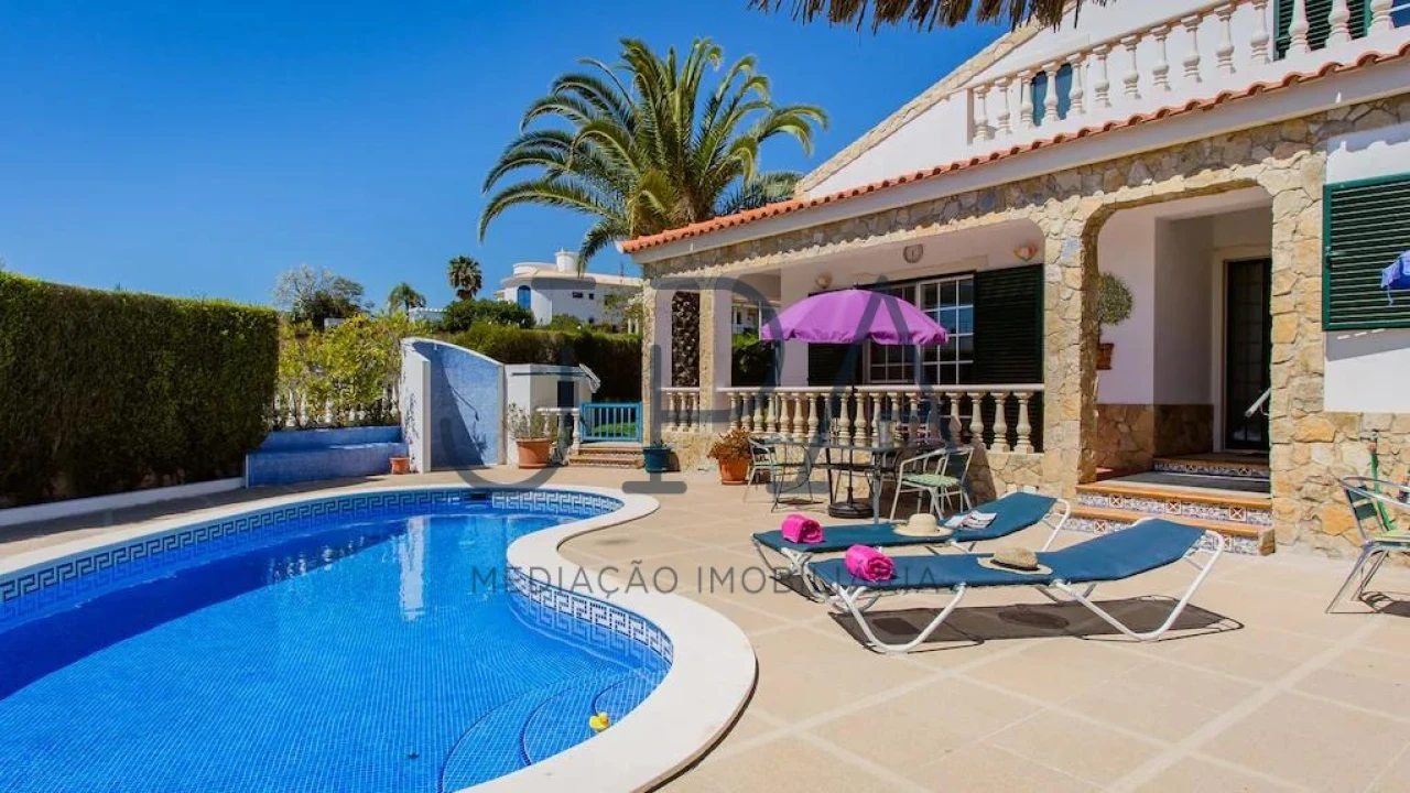 Moradia T4 para Venda em Castro Marim Foto 2