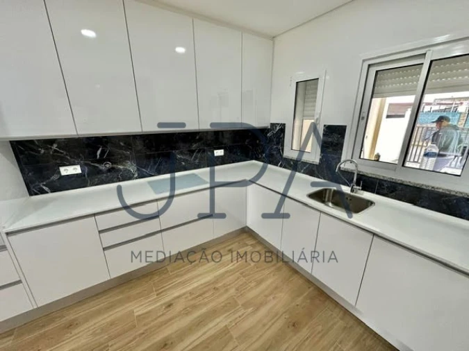 Moradia T3 para Venda em Altura Foto 7
