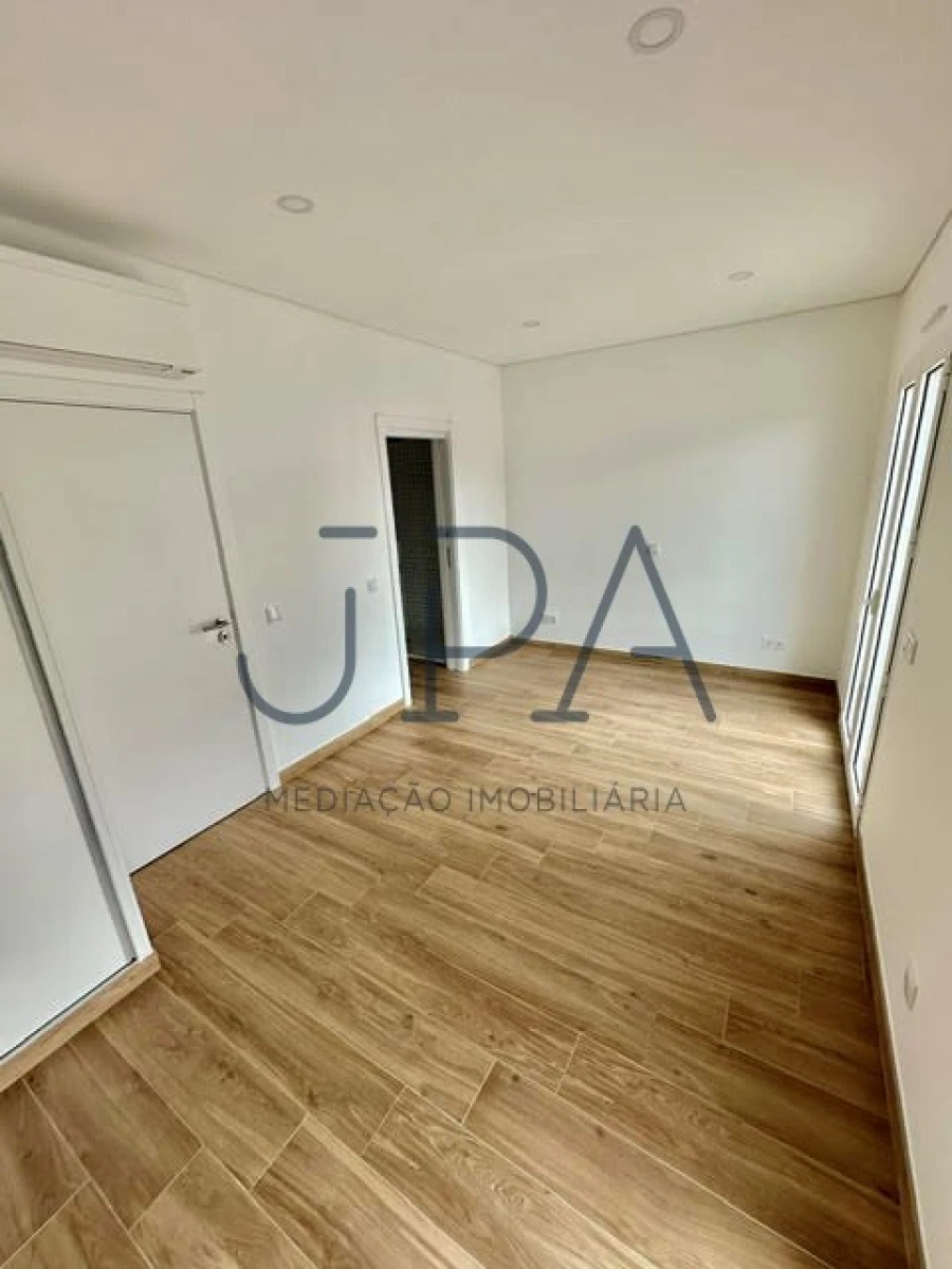 Moradia T3 para Venda em Altura Foto 17