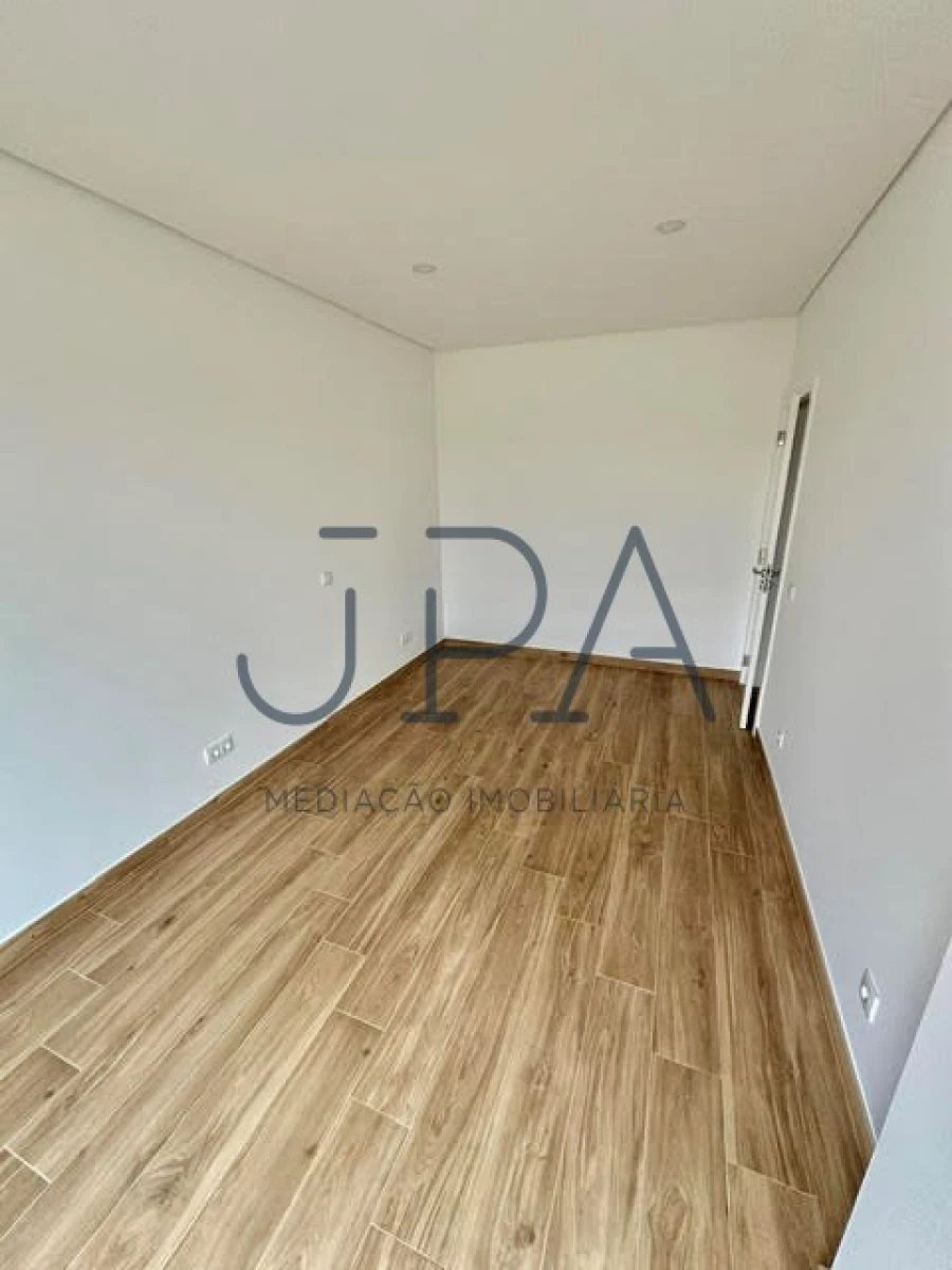 Moradia T3 para Venda em Altura Foto 24