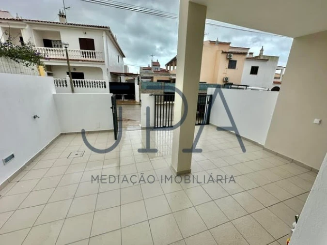 Moradia T3 para Venda em Altura Foto 33