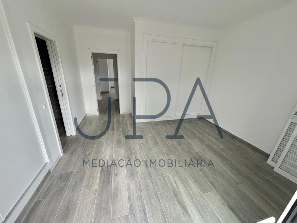 Moradia T4 para Venda em Altura Foto 27