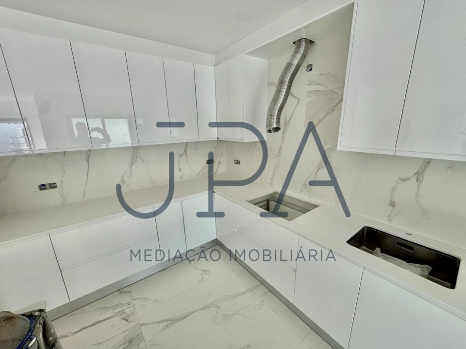 Moradia T4 para Venda em Vila Real de Santo Antonio Foto 1