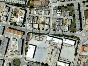 Moradia T4 para Venda em Vila Real de Santo Antonio