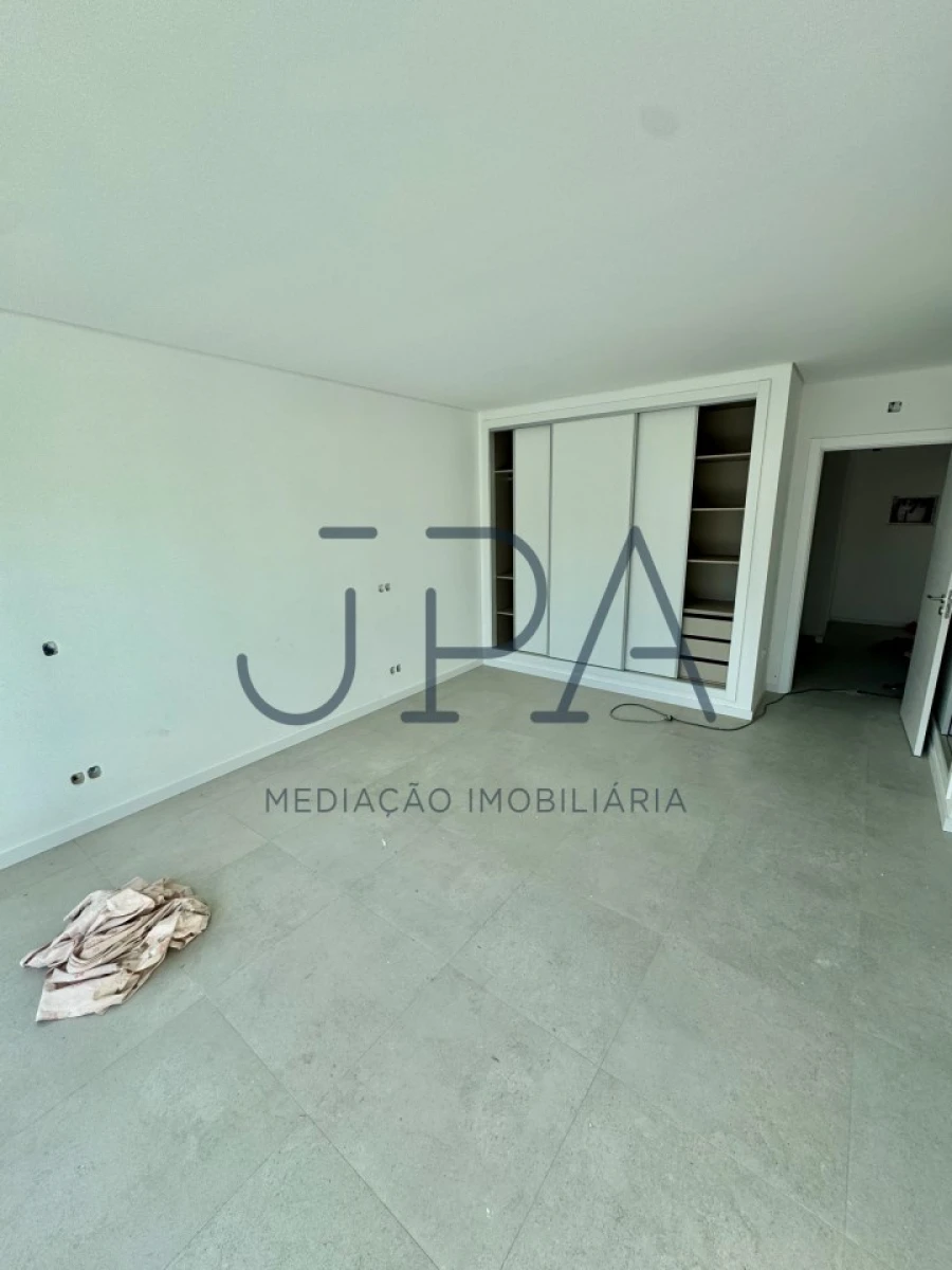 Moradia T4 para Venda em Vila Real de Santo Antonio Foto 6