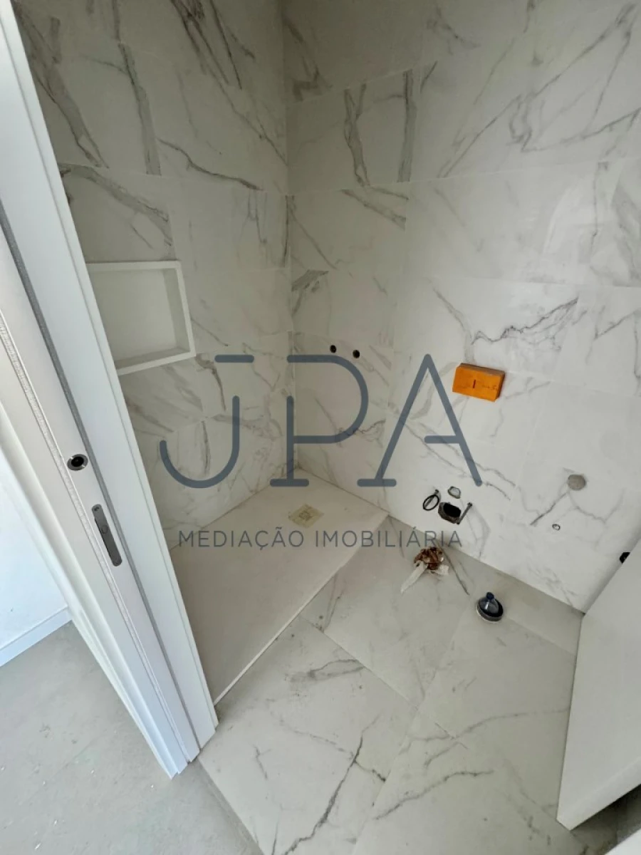 Moradia T4 para Venda em Vila Real de Santo Antonio Foto 13