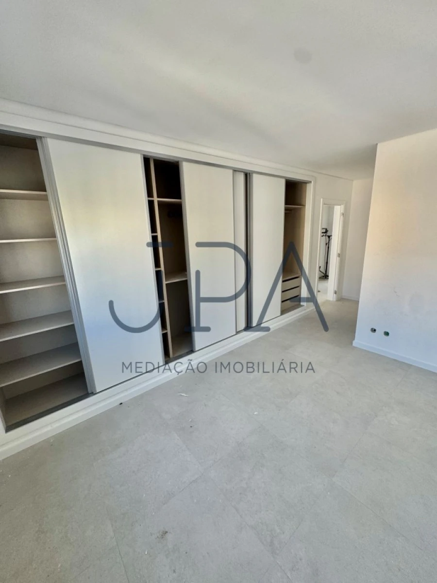 Moradia T4 para Venda em Vila Real de Santo Antonio Foto 15