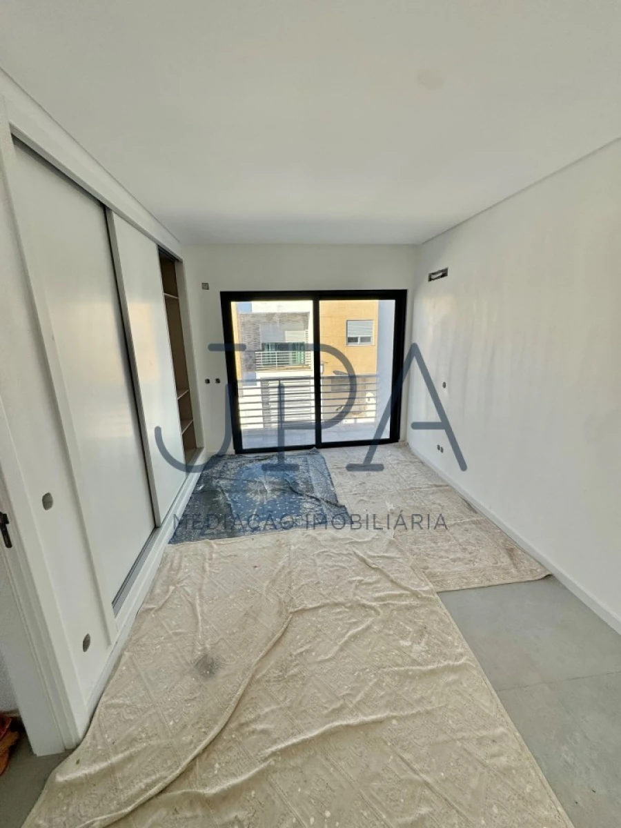 Moradia T4 para Venda em Vila Real de Santo Antonio Foto 17