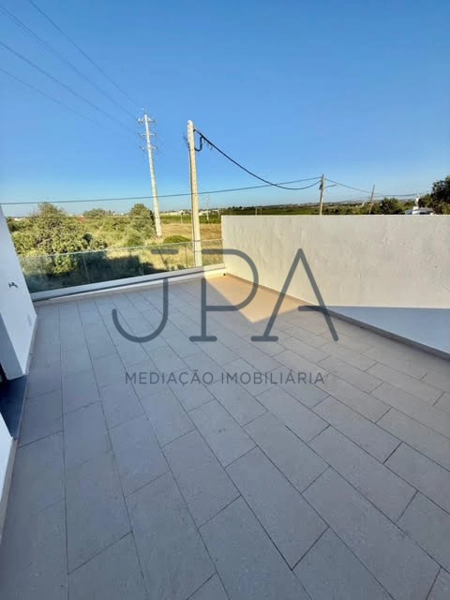 Moradia T3 para Venda em Altura Foto 37