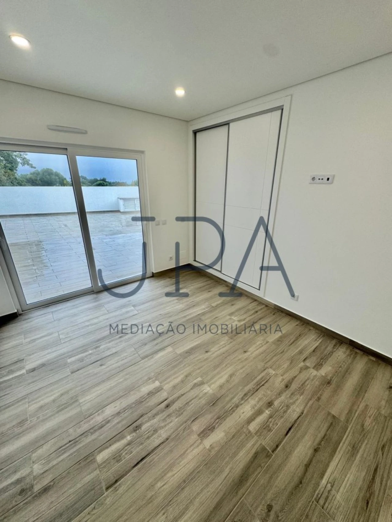 Moradia T4 para Venda em Altura Foto 30